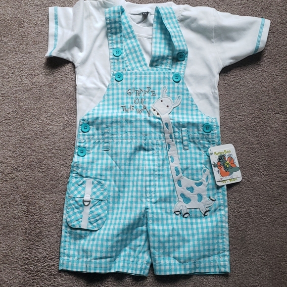 Cute shortall and T shirt set - Picture 1 of 6